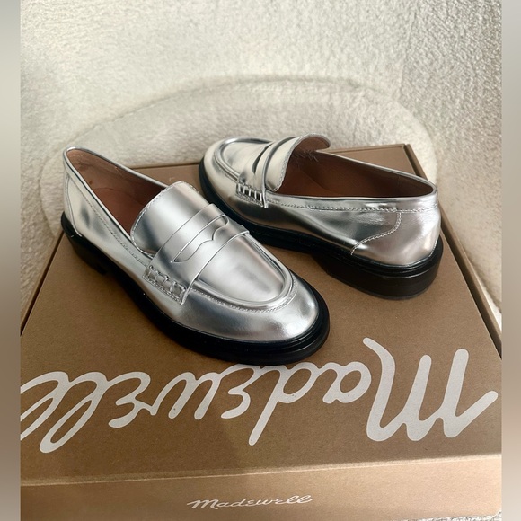 Madewell Penny Loafers in Silver Sz 6.5 - Picture 4 of 7